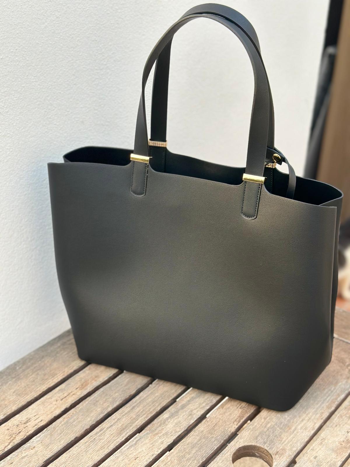 Black shopper bag